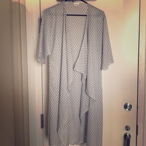 LuLaRoe Shirley Small